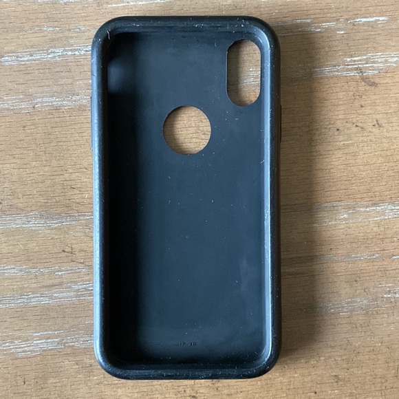 Black XR iPhone case - Picture 2 of 10